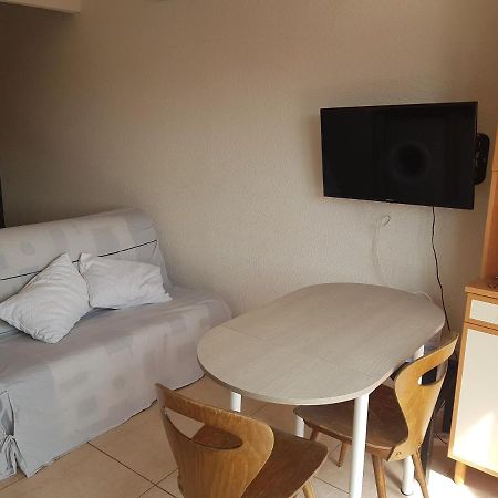 Joli Appartement, Terrasse Plein Sud Roquebrun Eksteriør billede