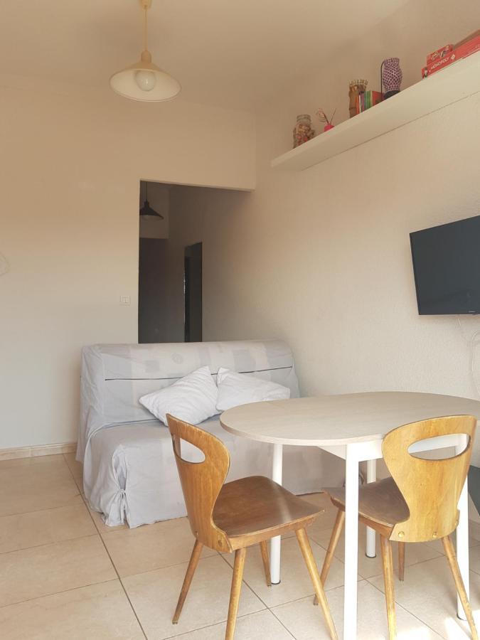 Joli Appartement, Terrasse Plein Sud Roquebrun Eksteriør billede